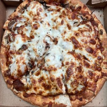 Zachary's Chicago Pizza - Small BYO Thin Chicken Special - Pizza Near Me - Oakland, California