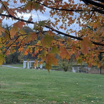 South Park - Yay Fall - Parks Near Me - Pittsburgh, Pennsylvania