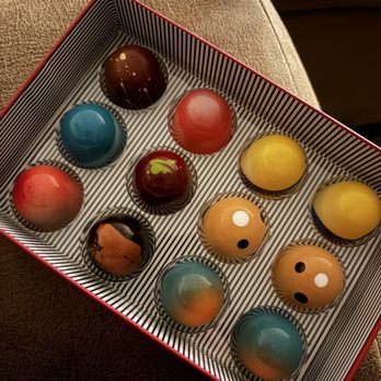Good Good Chocolate - Chocolate bon bons - Chocolatiers & Shops Near Me - Philadelphia, Pennsylvania Good Good Chocolate - Chocolate bon bons - Chocolatiers & Shops Near Me - Philadelphia, Pennsylvania