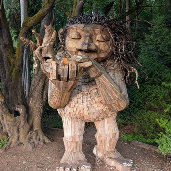 Bruun Idun - Public Art Near Me - Seattle, Washington