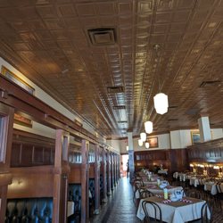 Ted's Montana Grill - Inside