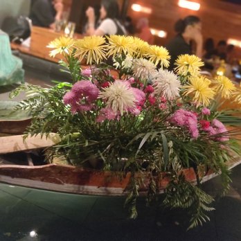 Sea Thai - Flowers that float to greet you - Thai Near Me - Brooklyn, New York Sea Thai - Flowers that float to greet you - Thai Near Me - Brooklyn, New York