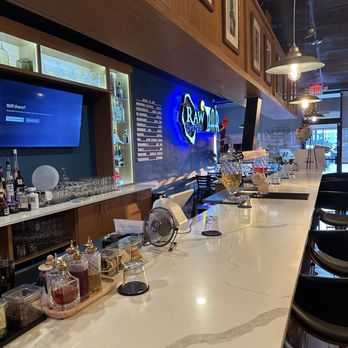 Wine 4 Oysters - Bar - Wine Bars Near Me - Orlando, Florida Wine 4 Oysters - Bar - Wine Bars Near Me - Orlando, Florida