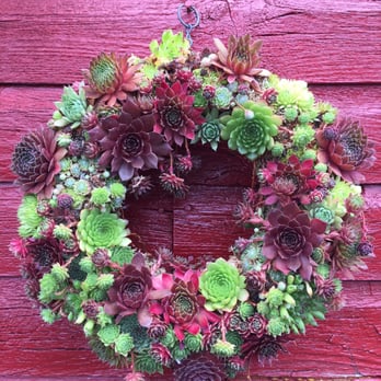 Perlick Distillery - Yeoman Vodka - I LOVE this wreath. - Distilleries Near Me - Sarona, Wisconsin Perlick Distillery - Yeoman Vodka - I LOVE this wreath. - Distilleries Near Me - Sarona, Wisconsin