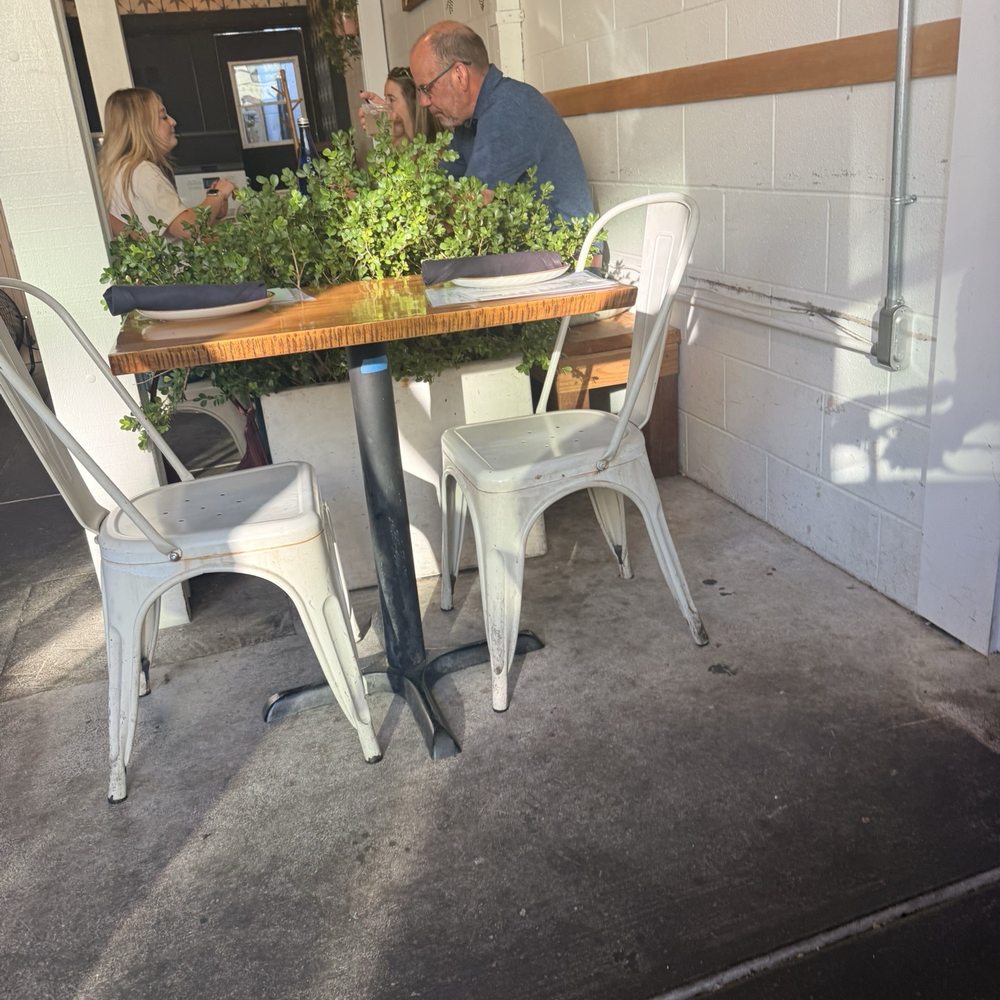 Brava Garden Eatery - Outdoor patio with uncomfy chairs - Wine Bars Near Me - Pleasanton, California Brava Garden Eatery - Outdoor patio with uncomfy chairs - Wine Bars Near Me - Pleasanton, California