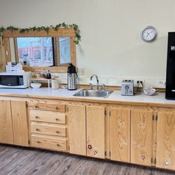 The Wilderness Inn - Breakfast area