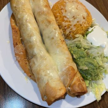 Mexico Palace - Chicken flautas - Mexican Near Me - Fredericksburg, Virginia
