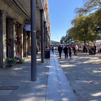 Jackson Square - Shops nearby - Parks Near Me - New Orleans, Louisiana Jackson Square - Shops nearby - Parks Near Me - New Orleans, Louisiana