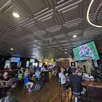 Mac's Tavern - Puerta Real - Tv, bar , seating - Sports Bars Near Me - Mission Viejo, California Mac's Tavern - Puerta Real - Tv, bar , seating - Sports Bars Near Me - Mission Viejo, California
