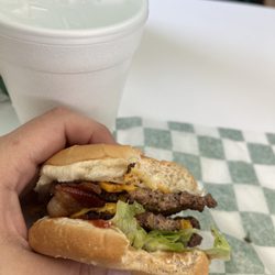Ferrell's Snappy Service - Double cheeseburger