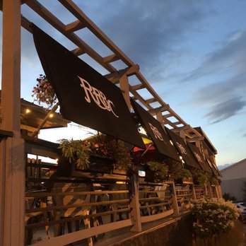 Rocky River Brewing Company - lovely outdoor seating - Breweries Near Me - Rocky River, Ohio
