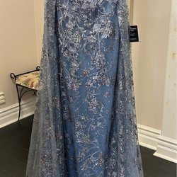 Noreen Tailoring - The seamstress who sold this wanted to charge 8 times the cost of the dress to alter it. Thanks God I found Noreen instead!
