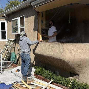 Mighty Builders - Removing the old bay windows - Windows Installation Near Me - San Fernando, California Mighty Builders - Removing the old bay windows - Windows Installation Near Me - San Fernando, California