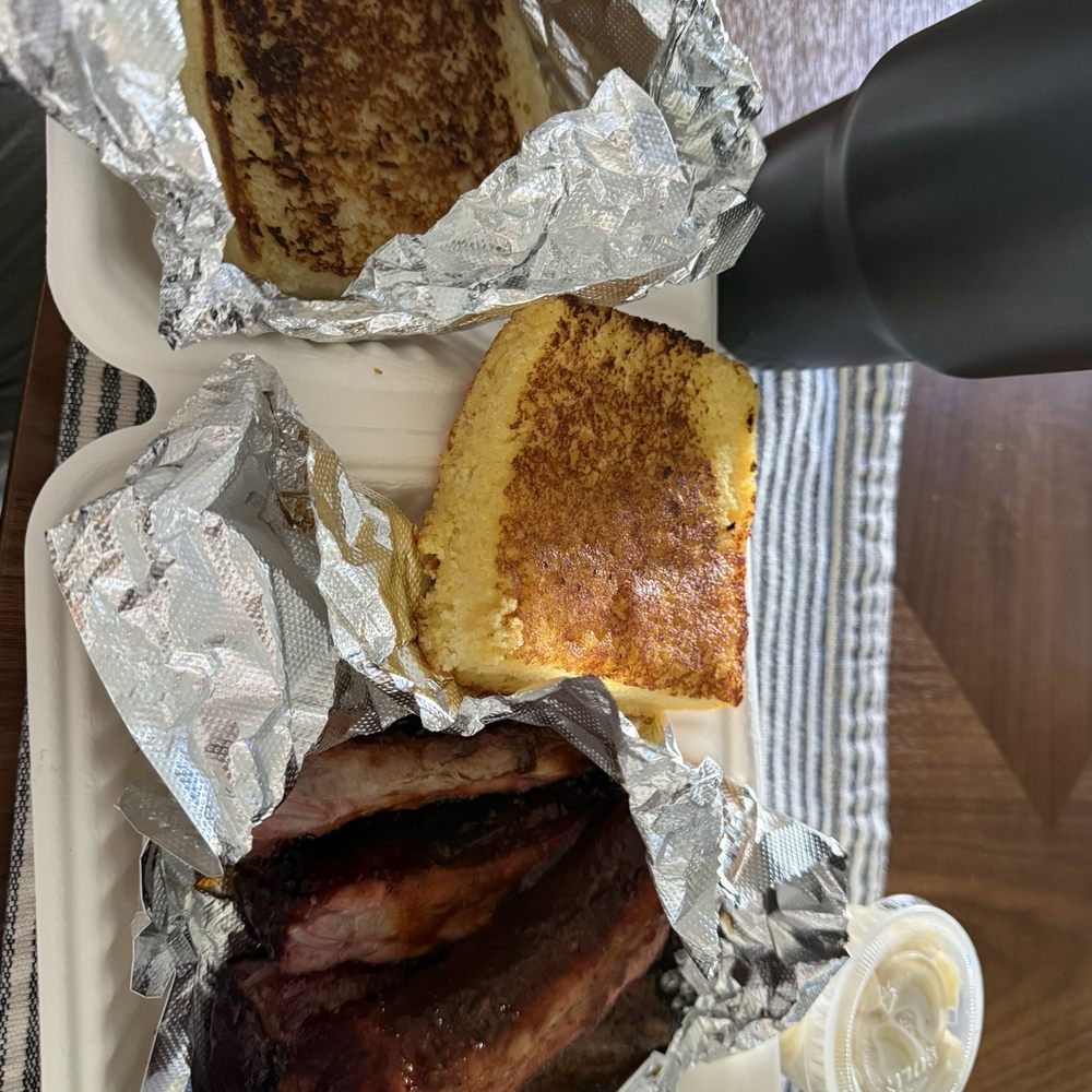 Rib meal with 1 Meat + 2 Sides + Bread!