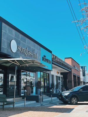 Rice Village by null