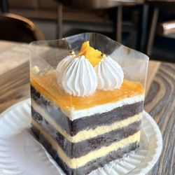 Hansel & Gretel Bakery Cafe - Mango sponge cake