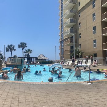 Pelican Beach Resort - Vacation Rentals Near Me - Destin, Florida