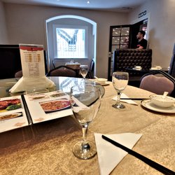 Yüt - dining room