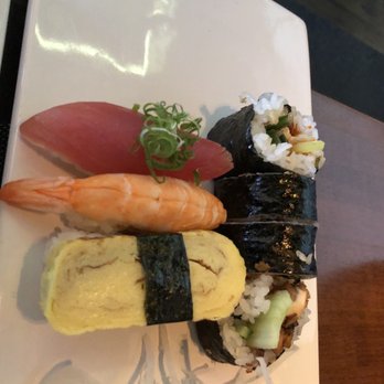 Maiko Sushi - DDO - Closer look at the freshness of the sushi - Sushi Bars Near Me - Dollard-des-Ormeaux, Quebec