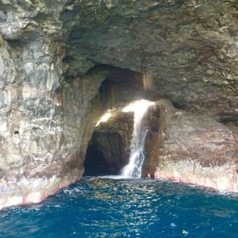 Holoholo Charters - Boating Near Me - Eleele, Hawaii