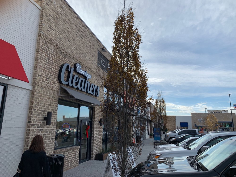 CARRIAGE CLEANERS & LAUNDRY Updated October 2024 3535 Northside