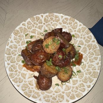 The Hampton Social - Streeterville - Roasted potatoes - New American Near Me - Chicago, Illinois