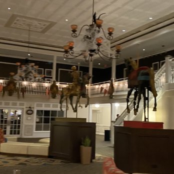 Hotel Breakers - Lobby decorated for Halloween - Hotels Near Me - Sandusky, Ohio Hotel Breakers - Lobby decorated for Halloween - Hotels Near Me - Sandusky, Ohio