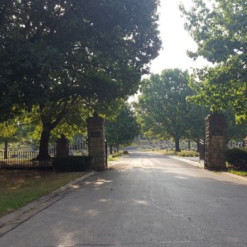 Oak Hill Cemetery - Funeral Services & Cemeteries Near Me - Lawrence, Kansas