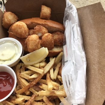 The Meadow's Take-out - Scallop roll - Portuguese Near Me - Steuben, Maine