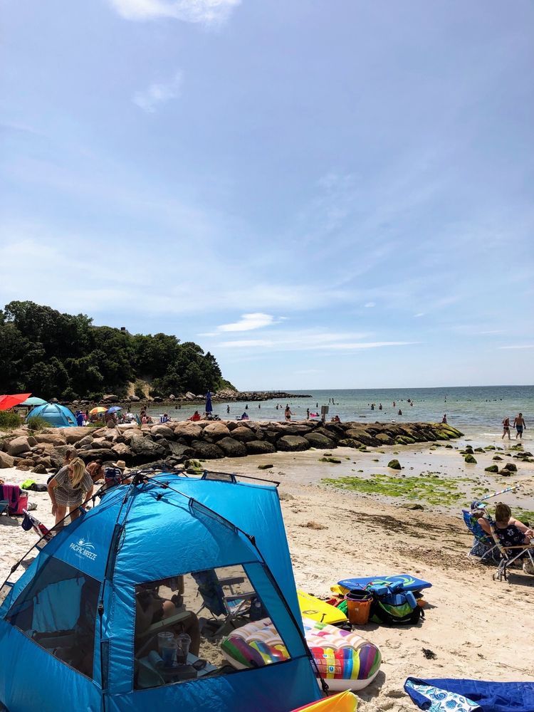 OLD SILVER BEACH 81 Photos & 68 Reviews 296 Quaker Rd, Falmouth, Massachusetts Beaches Yelp