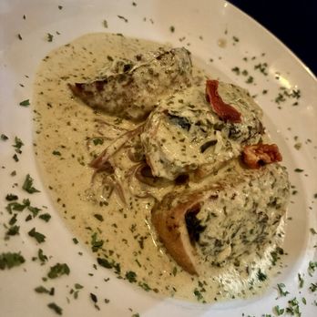 Alexanders on 30th - Chicken Florentine - Italian Near Me - San Diego, California Alexanders on 30th - Chicken Florentine - Italian Near Me - San Diego, California