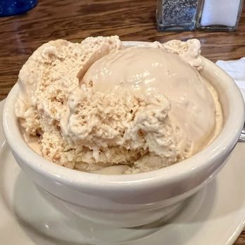 The Common Man Restaurant - Sea salt carmel - American Near Me - Lincoln, New Hampshire The Common Man Restaurant - Sea salt carmel - American Near Me - Lincoln, New Hampshire