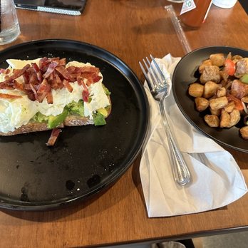 Toast Downey - Avocado toast with scrambled egg whites and side of country potatoes - Breakfast & Brunch Near Me - Downey, California Toast Downey - Avocado toast with scrambled egg whites and side of country potatoes - Breakfast & Brunch Near Me - Downey, California
