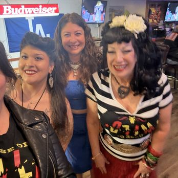 Classic Hardware - KAREN on the right wearing her classic hardware Batin heart Classic hardwear/ - Jewelry Near Me - Burbank, California