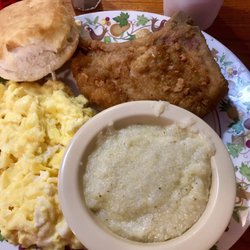 Williams Grocery - My breakfast. I couldn't finish it.