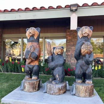 Black Bear Diner Fullerton - American Near Me - Fullerton, California