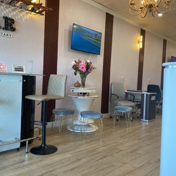 Paris Nail Spa - The front of the salon - Nail Salons Near Me - Folsom, California