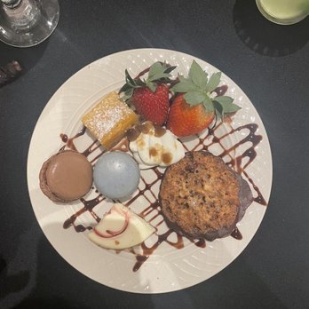 Absolutely LA Gourmet Catering - Delicious desserts - Caterers Near Me Absolutely LA Gourmet Catering - Delicious desserts - Caterers Near Me