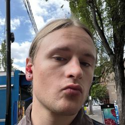 Straight To the Point - Me and my new ear piercing