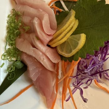 The Flying Sumo - Yellowtail Sashimi delicious - Sushi Bars Near Me - Park City, Utah The Flying Sumo - Yellowtail Sashimi delicious - Sushi Bars Near Me - Park City, Utah