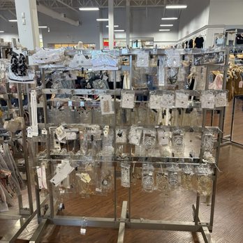Fashion Q 1982 - Jewelry - Women's Clothing Near Me - Tempe, Arizona Fashion Q 1982 - Jewelry - Women's Clothing Near Me - Tempe, Arizona