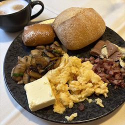 Bacharacher Hof - Complimentary breakfast