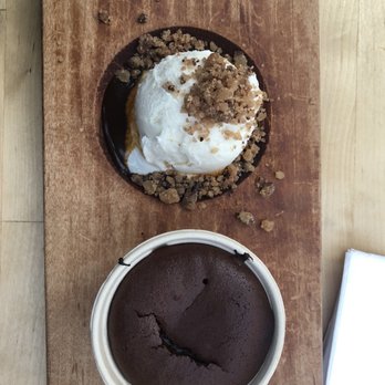 Hot Cakes - Ballard - Dark Decadence Molten Cake - Desserts Near Me - Seattle, Washington Hot Cakes - Ballard - Dark Decadence Molten Cake - Desserts Near Me - Seattle, Washington