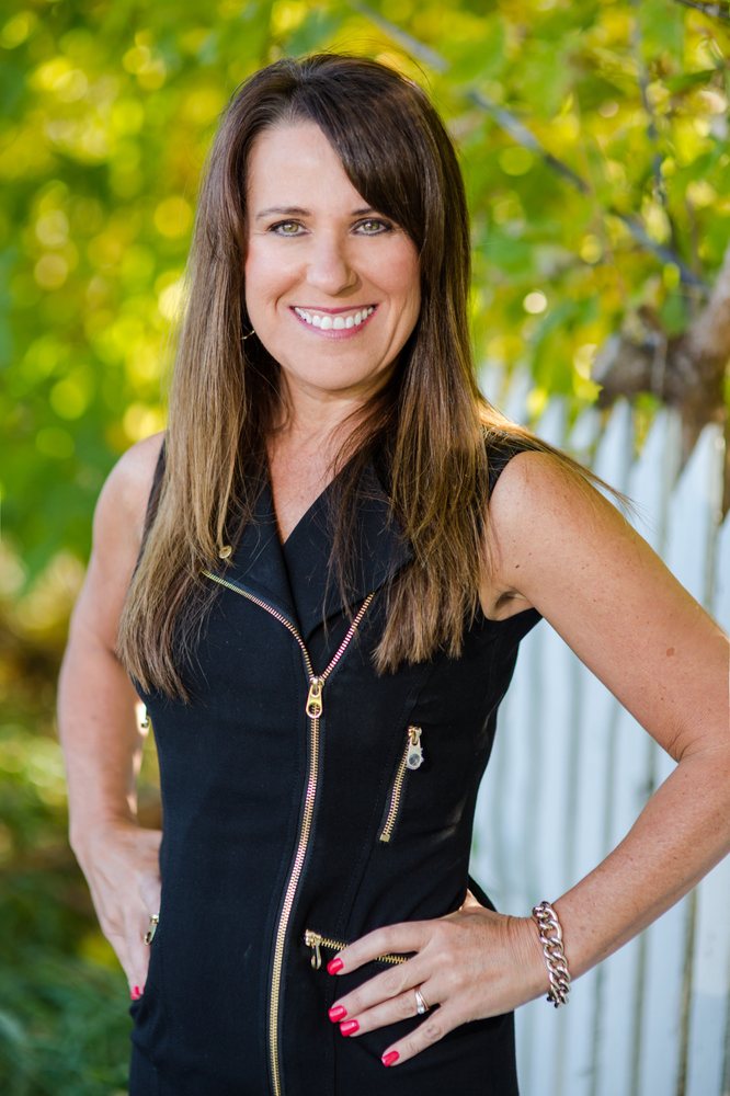 JULIE RENDERRE/MAX PROFESSIONALS near you at 10135 W San Juan Way