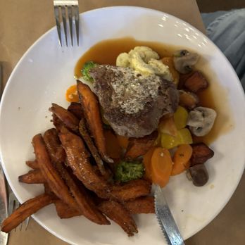 Tamara's Downtown - Steak and sweet potato fries (a must if you enjoy SP fries) - New American Near Me - Fairhope, Alabama Tamara's Downtown - Steak and sweet potato fries (a must if you enjoy SP fries) - New American Near Me - Fairhope, Alabama