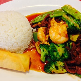 China Kitchen - Three Delights - Szechuan Near Me - Ventura, California