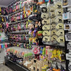 Moons Gift Shop - Pet Products Corner