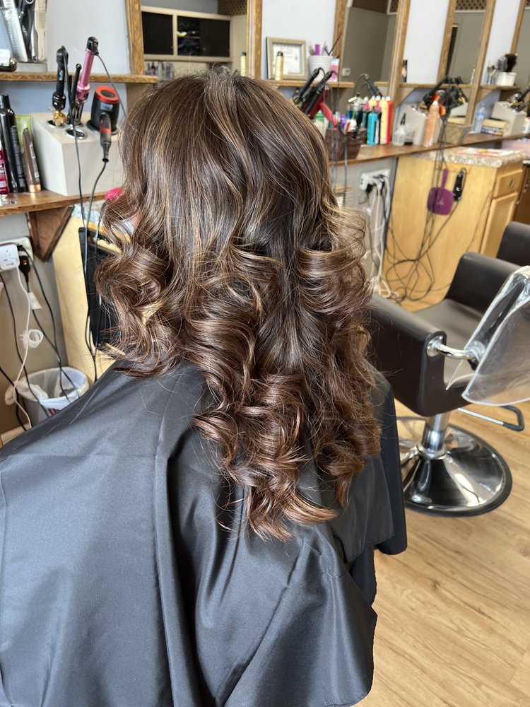 PERFECT TOUCH HAIR SALON 86 Photos 7907 Narragansett Ave, Burbank