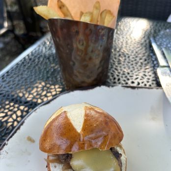 Stilt House - Slider - Gastropubs Near Me - Cedarburg, Wisconsin Stilt House - Slider - Gastropubs Near Me - Cedarburg, Wisconsin