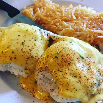 Hen House Eatery - California eggs Benedict - Breakfast & Brunch Near Me - Minneapolis, Minnesota Hen House Eatery - California eggs Benedict - Breakfast & Brunch Near Me - Minneapolis, Minnesota